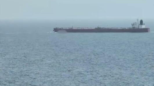 Pemberontak Houthi menyerang dua tanker yang membawa kargo Rusia! Kedua kapal itu milik "armada baya