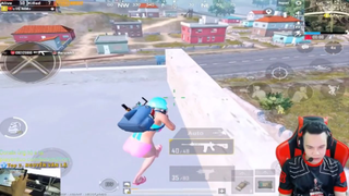 PUBG Mobile - Trận đấu SOLO vs SQUAD siêu kinh điển và pha xử lý khi bị kẹp giữa 3 team