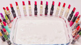 Mencampur 30 Lipstik Sekaligus, Warna Apa yang Dihasilkan?