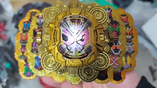 Mainan dari 5 tahun yang lalu! 1.000 Yuan Kemasan Tas Keberuntungan Kamen Rider King