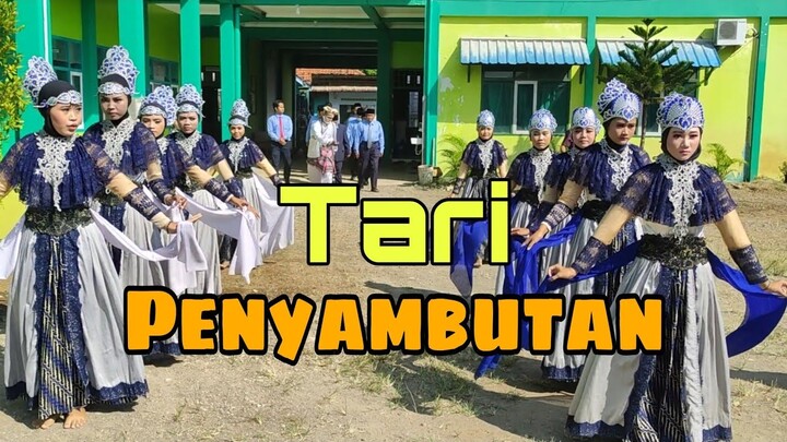Tari Adat Penyambutan Kepala Sekolah