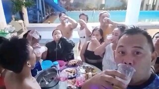 Butoms up🍻🍻