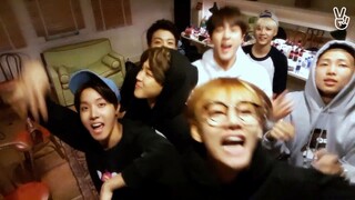 손에 손 잡고... ~Chuseok Greeting From.BTS~ 20150926 2200
