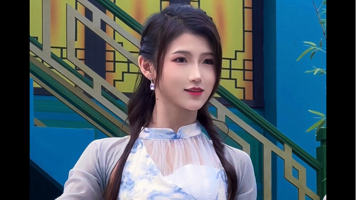 [Chimelong Girl Group] "เคยได้ยินไหมว่าการดูชื่อจริงกำลังเป็นที่นิยม?" #天天肖#雨丝笑# มันชัดเจนและไร้สาระ