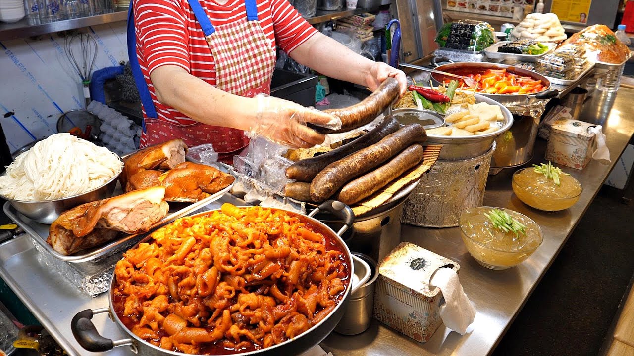 20년 내공! 광장시장 쫜득한 떡볶이, 마약김밥, 왕순대, 분식맛집 / The Most Popular Street Food In  Korea / Korean Street Food - Bilibili