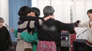 babe hug nga~~~