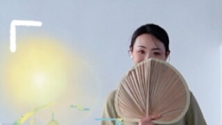 I heard that this dance is suitable for traveling through time and space to dance "Three Bows to the