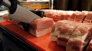 หมูทอดอายุ 432 ชั่วโมงกินต่อแถว / หมูทอดชื่อดัง - อาหารข้างทางเกาหลี