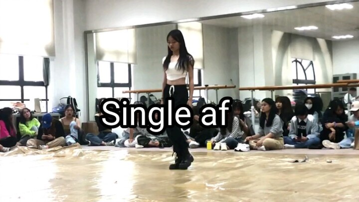 I went to the school dance club for an interview and got selected!