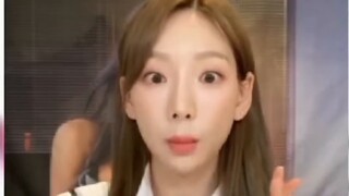 การเต้นรำมื้อเที่ยงที่ได้รับการรับรองเป็นการส่วนตัวของคิมแทยอนถอยออกไป