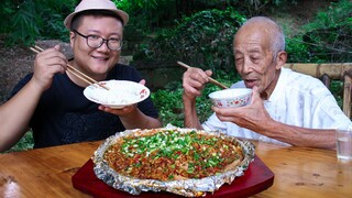 猪脑花这样吃才爽，阿米秘制“锡纸脑花”鲜嫩爽口，吃爽了