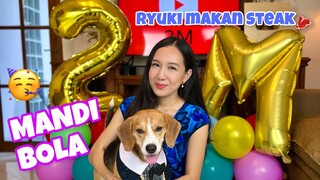 NGERAYAIN 2 JUTA SUBSCRIBERS!! RYUKI MANDI BOLA & MAKAN STEAK!!