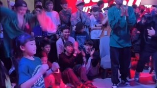 "Cô bé nhưng là nhà vô địch hiphop ở hạng mục người lớn" - Emma (chiến thắng) VS Wu Zhijing chung kế