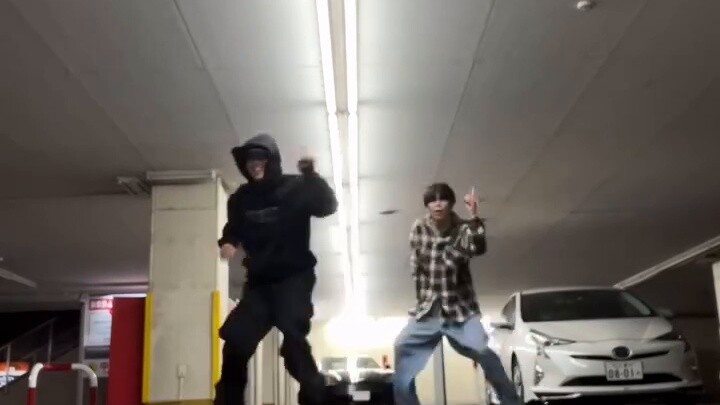 The original full version of the popular Seven choreography
