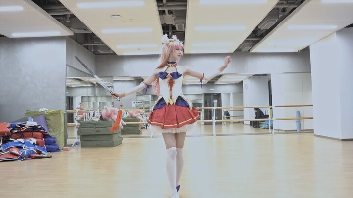 วิดีโอของ Ahri ที่กลายเป็น AD หลุดออกมา - "Send to the Moon"