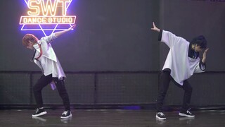 [Bai Yao] Secret special training for two people to dance in the practice room?