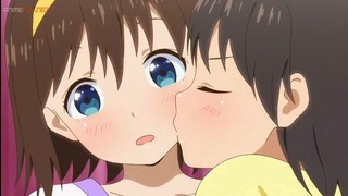 Cuando Tus Amigas se Pelean | Besos Anime Yuri | Gekidol | Yuri Kiss