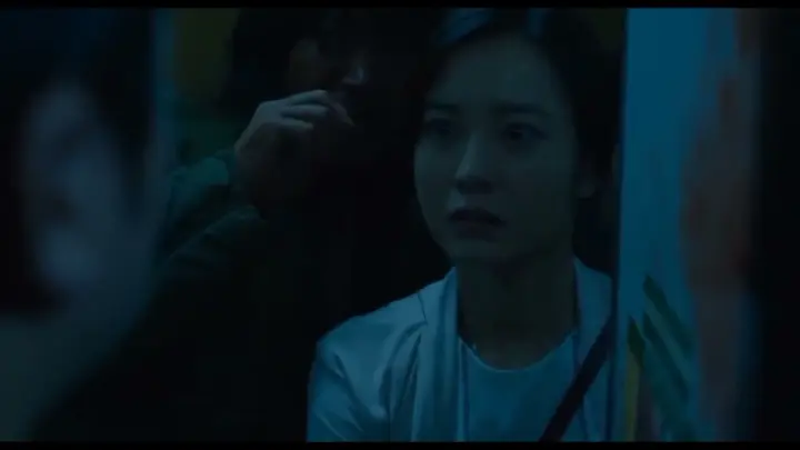 train to busan in engilsh seok woo & Sang Hwa & Young guk No one knows they in zombie the bathroom