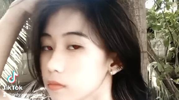 Sana totoong vampire na lng to 🧛🏻‍♀️🧛🏻‍♀️