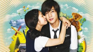 01: Playful Kiss