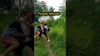 DI SEMAK-SEMAK BELUKAR #shortsviral #shortsterbaru