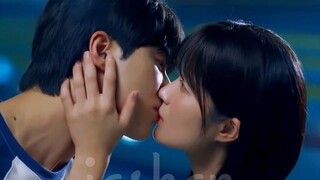 lovely runner kissing scenes