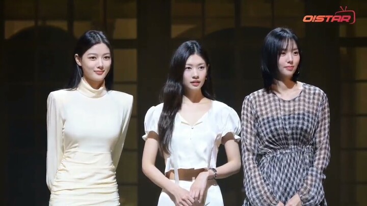 3 Gorgeous Violas on the floor - Jung So Min - Kim Yoo Jung - Chae Soo Bin from Shakespeare In Love