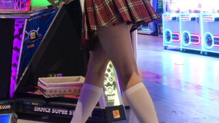 真的会有人不喜欢穿JK跳Rollin的小姐姐吗？可爱和性感我都要！