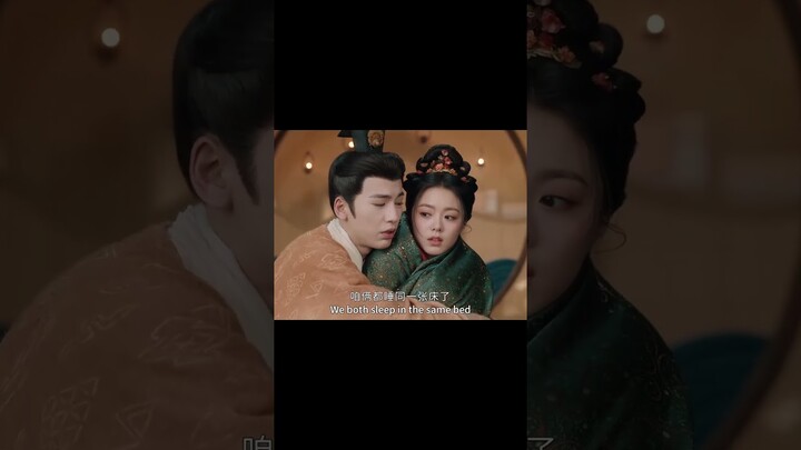 The man hugged the princess to keep her warm #度华年  #จ้าวจินม่าย  #จางหลิงเฮ่อ #เฉินเฮ่ออี