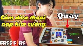 Free Fire | Thanh Niên Cầm Điện Thoại Nạp Kim Cương Quay Xưởng Chế Tác Hài Hước | Meow DGame