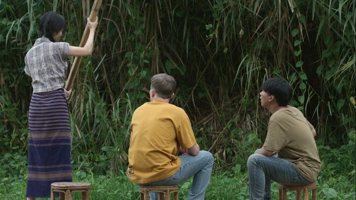Escape from the Trilateral Slopes S01 E21