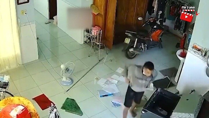 Hì hục 'CẠY KÉT SẮT' suốt 20 phút, tên trộm 'LẶNG NGƯỜI' khi thấy 'THỨ BÊN TRONG