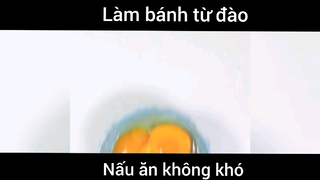 Làm bánh từ đào