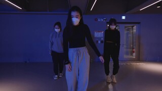 【1M Basics】Koreografi Woonha "Sorry"