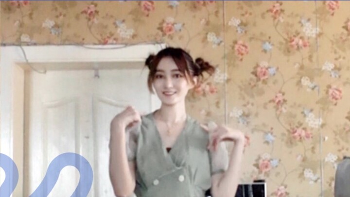[Gadis tinggi 175cm dengan kaki jenjang] Berbusana dalam satu klik dan cover dance yang cantik dari 