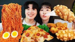 ASMR MUKBANG 편의점 핵불닭 미니!! 떡볶이 & 핫도그 & 치즈 피자 FIRE Noodle & HOT DOG & CHEESE PIZZA EATING SOUND!