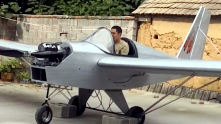 Young man successfully made an aircraft by self-learning