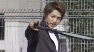 "Who else can't play tennis, Master Qiao?"
