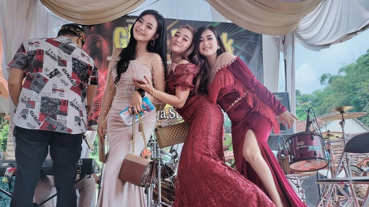 Buleud Medley Istri setia - Dini ' Nirima ' ' Vitri || GDC Live Cijambe