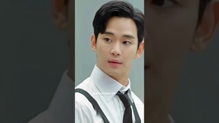 He's so fine as Hyun-woo 🔥❤️‍🔥🥰 queen of tears #shorts #kdrama #kimsoohyun #kimjiwon #ytshorts