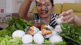 เขาเรียกไข่อะไรค่ะ กินเป็นตัวๆไปเลยจ้า กับผักแพรวไข่เวียดนาม ไข่ฮ้างฮัง ไข่ตัว |wern woei