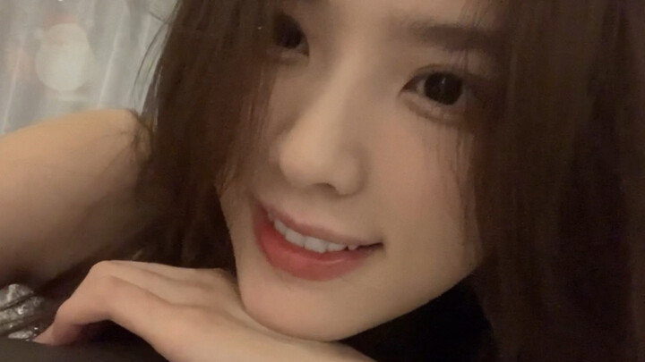 Entertainment|Sun Yining's Live Photo without filter