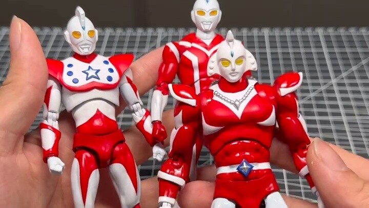 Quá trình tự cải tổ của Ultraman Three Orbas của Mỹ