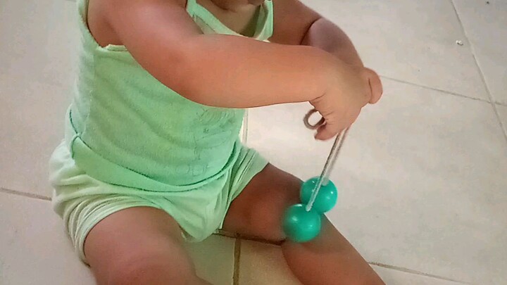 ang batang  mahilig sa latolato