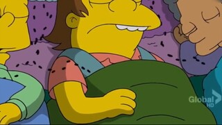 Klip kreatif The Simpsons: 10.000.000 kutu busuk menyapu seluruh kota dan orang-orang menjadi sengsa