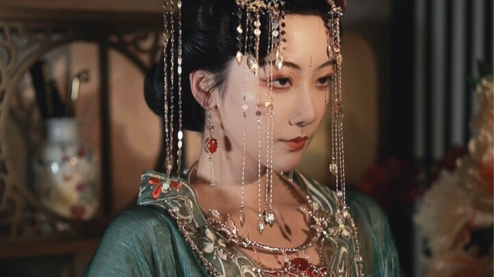 反派才是最香的！！哈哈哈热衷于演绎一些（活不到大结局的）带劲儿的反派角色