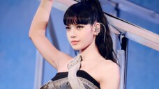 Panggung solo kedua LISA "Lalisa&Pole Dancing&MONEY"