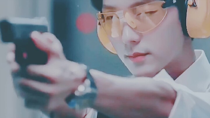 [Lee Joon-gi] Dia selalu membuatku terpesona dengan kecantikan dan kekuatannya