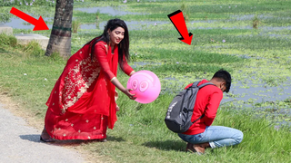 Funny Popping Balloon Prank - เล่นตลกระเบิดบอลลูนบ้า! ใหม่เล่นตลกวิดีโอ 2022 ความสนุก 4 นาที