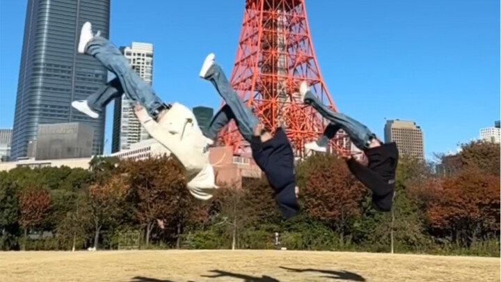 This trio of somersaults is too neat, right?